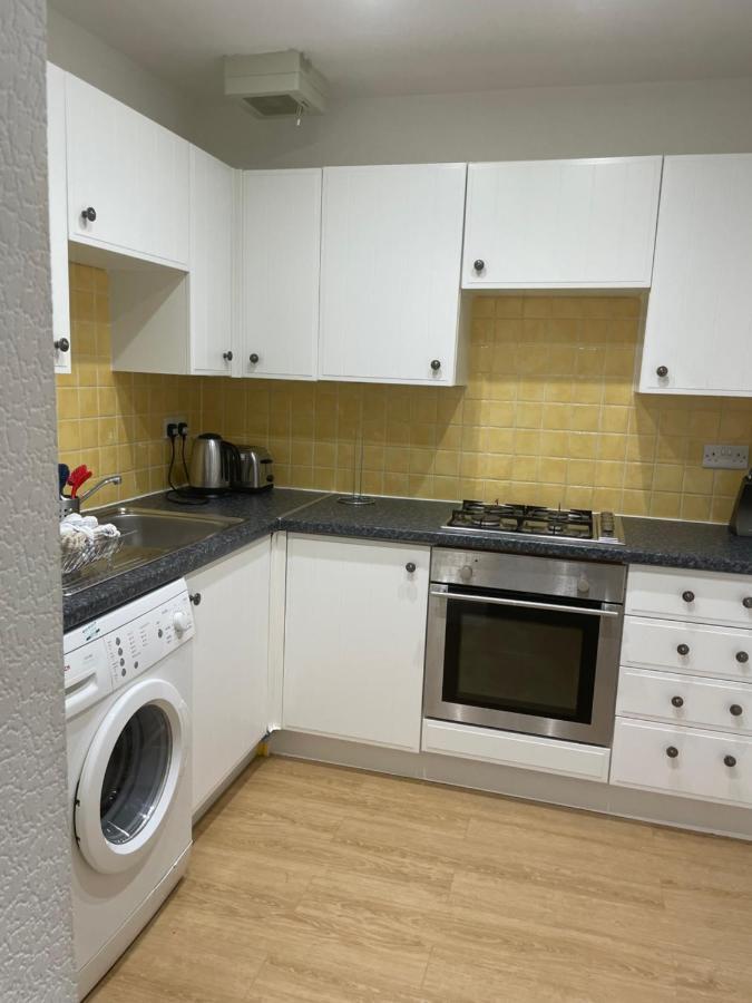 Fantastic Location 10 Mins To Princes Street- 15 To Royal Mile- Main Door-Patio Edinburgh Eksteriør billede