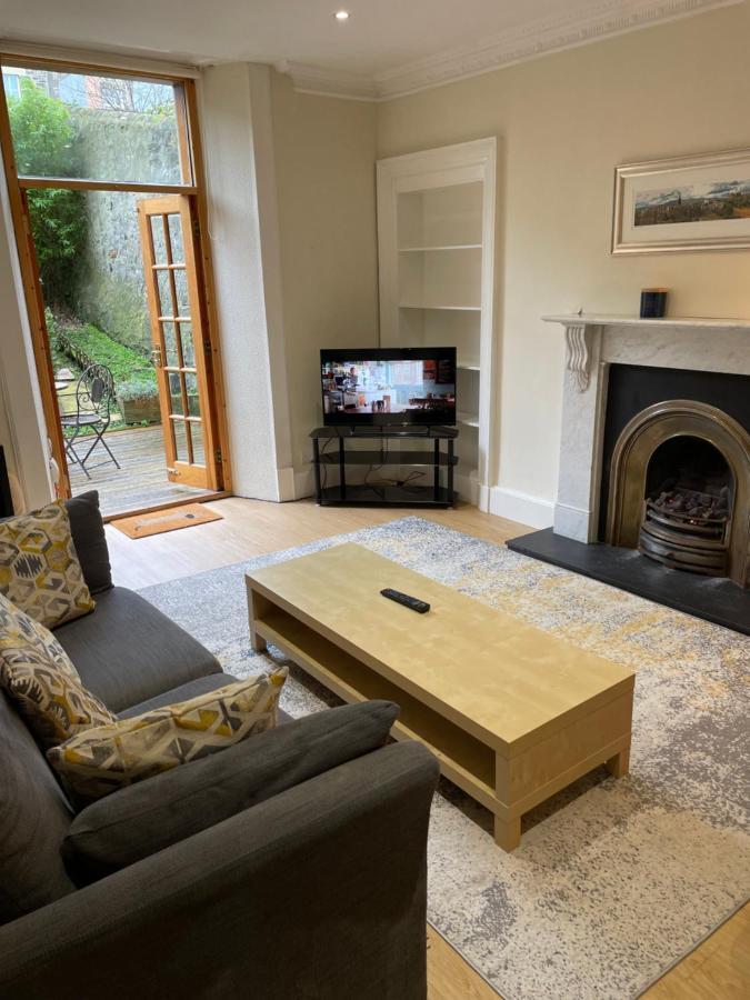 Fantastic Location 10 Mins To Princes Street- 15 To Royal Mile- Main Door-Patio Edinburgh Eksteriør billede